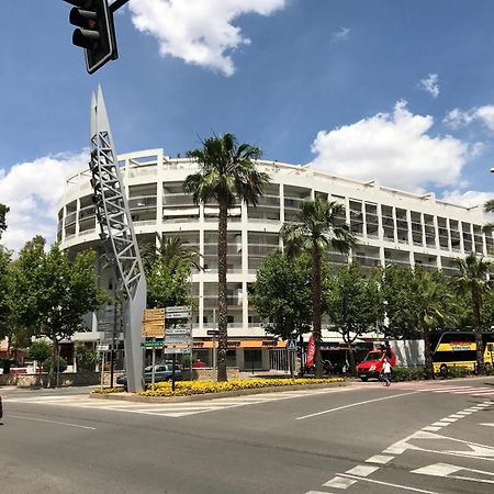 Costa Dorada Apartments 살루 외부 사진